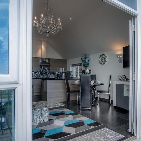 Nautilus - 2 Bedroom Apartment - 펜다인 외부 사진