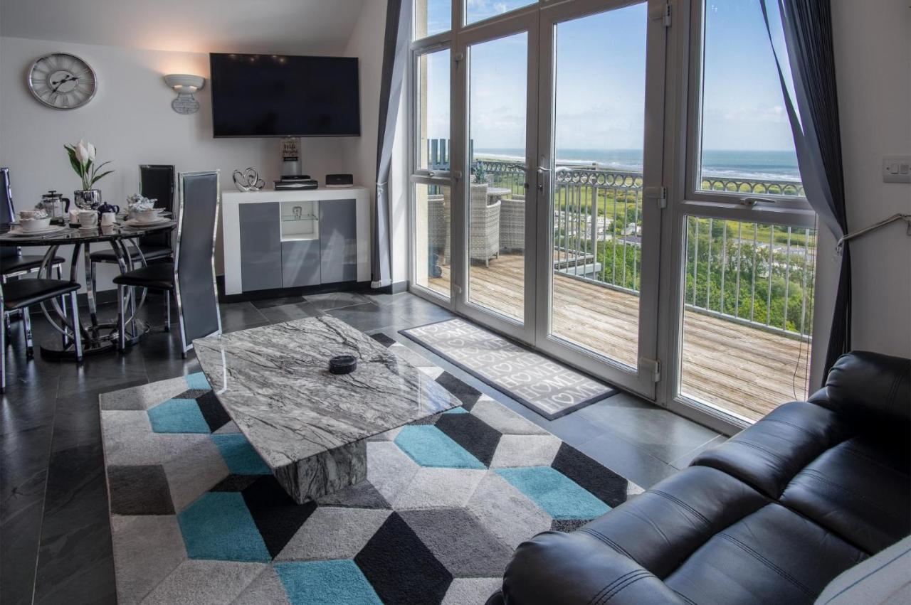 Nautilus - 2 Bedroom Apartment - 펜다인 외부 사진