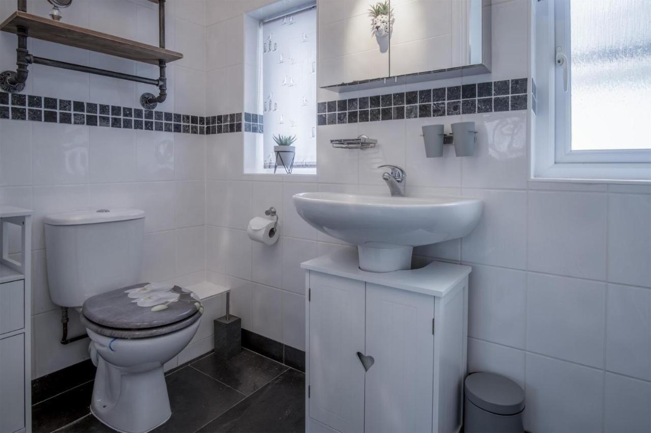 Nautilus - 2 Bedroom Apartment - 펜다인 외부 사진