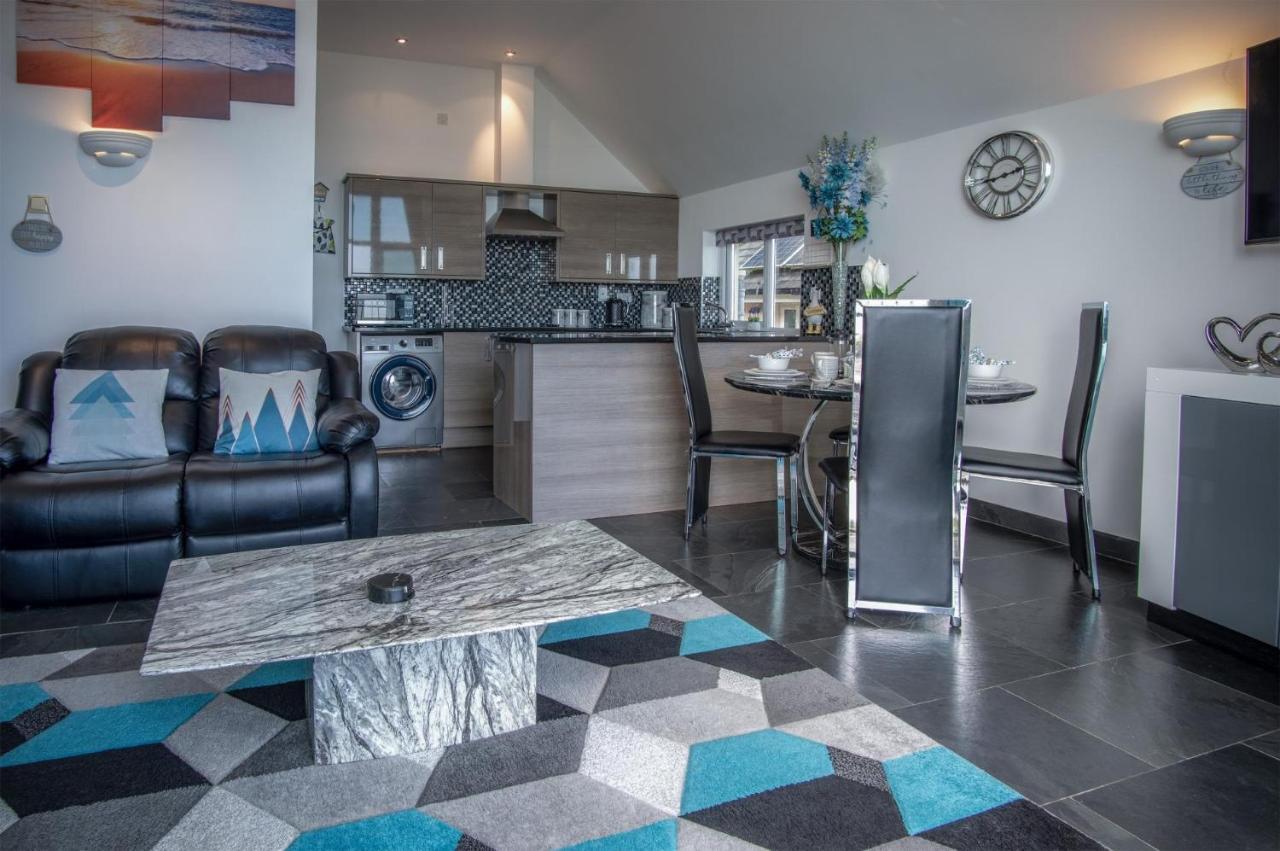 Nautilus - 2 Bedroom Apartment - 펜다인 외부 사진